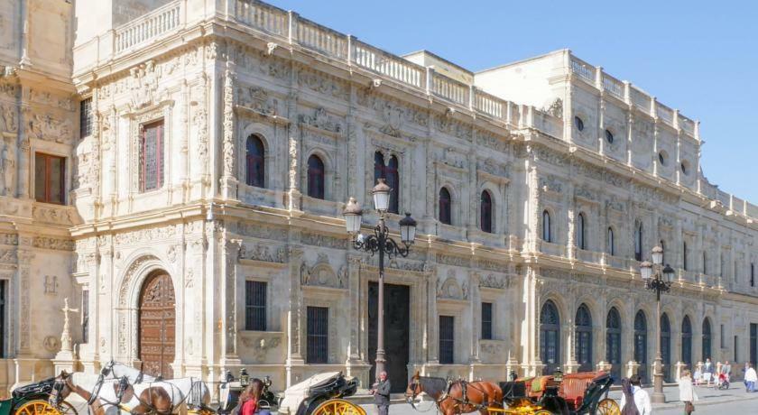Sevilla Butterfly Suites 外观 照片